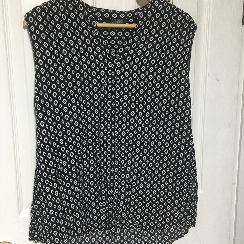 Sleeveless Diamond Print Blouse - Black/White